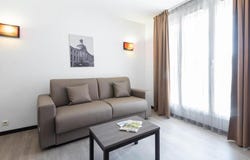 NIMES, Occitanie 30000