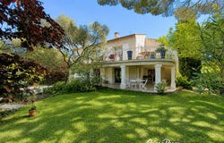 Garons, Languedoc-Roussillon 30128
