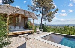 Pierrevert, Provence-Alpes-Côte-d'Azur 04860