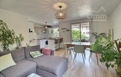 210 rue Aristides de Sousa Mende, Montpellier, Hérault 34000