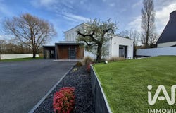 Plescop, Brittany 56890