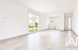 Renwez, Grand Est 08150