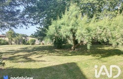 Pierres, Centre-Val de Loire 28130