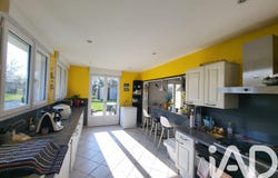 Roncenay, Grand Est 10320