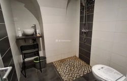 Nîmes, Gard 30000