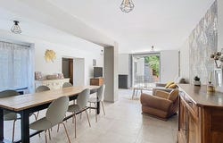 BALLAN MIRE, Centre 37510
