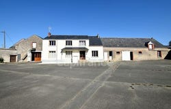 TIVERNON, Centre 45170