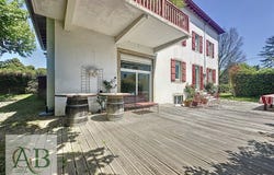 Ustaritz, Aquitaine 64480
