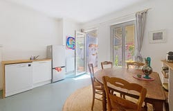 AVIGNON, Provence-Alpes-Côte d'Azur 84000