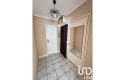 Bourges, Centre-Val de Loire 18000