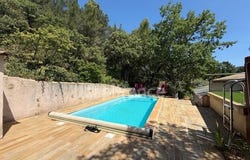 LAURIS, Provence-Alpes-Côte d'Azur 84360
