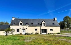 Pleugriffet, Brittany 56120