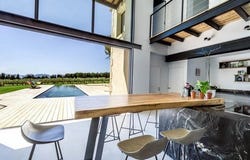 Arles, Provence-Alpes-Côte d'Azur 13550