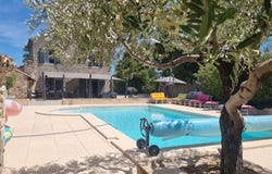 Suze-la-Rousse, Rhône-Alpes 26790