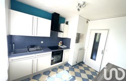 Laval, Pays de la Loire 53000
