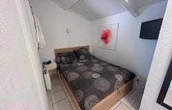 Roquebrune-Sur-Argens, Provence-Alpes-Côte d'Azur 83380