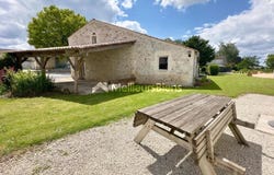 Saintes, Charente-Maritime 17100
