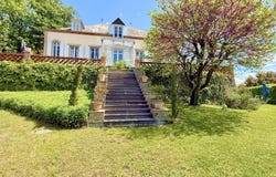 Moulins, Auvergne 03000