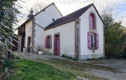 Les Ormes, Burgundy 89110