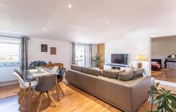 rue des Roses, Oberhausbergen, Alsace 67205