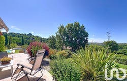 Pierrevert, Provence-Alpes-Côte d'Azur 04860