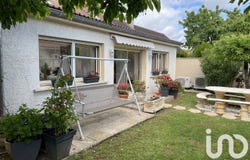 Bourges, Centre-Val de Loire 18000