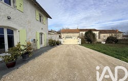 Lonzac, Poitou-Charentes 17520