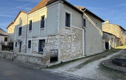 BOURDEILLES, Aquitaine 24310