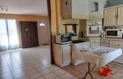 Teloché, Pays de la Loire 72220