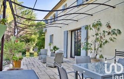 Lussan, Occitanie 30580