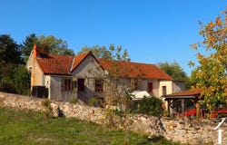 Barnay, Burgundy 71540