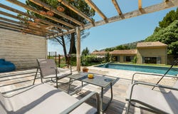 BEAUMES DE VENISE, Provence-Alpes-Côte d'Azur 84190