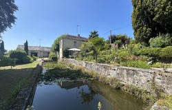 Bourgueil, Centre 37140