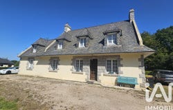 Plouigneau, Brittany 29610