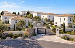 Carnoules, Provence-Alpes-Côte d'Azur 83660
