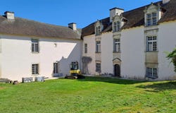 Civray, Poitou-Charentes 86400