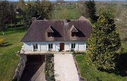 POUILLY EN AUXOIS, Bourgogne 21320