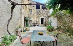Uzès, Occitanie 30700
