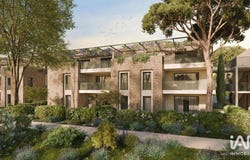 UZÈS, Occitanie 30700