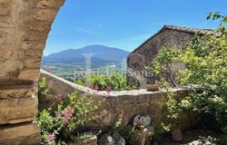 Crestet, Vaucluse 84110
