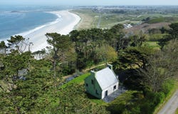 PLOUGUERNEAU, Brittany 29880
