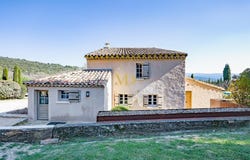 Saint-Saturnin-lès-Apt, Provence-Alpes-Côte-d'Azur 84490