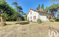 Uchacq-et-Parentis, Nouvelle-Aquitaine 40090