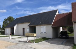 La Celle-Saint-Avant, Centre 37160