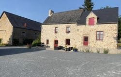 Commer, Pays de la Loire 53470