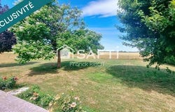 Savigny-En-Terre-Plaine, Bourgogne 89420