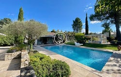 Uzès, Occitanie 30700