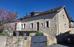 Lugan, Midi-Pyrénées 12220