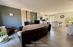 PELLOUAILLES LES VIGNES, Pays de la Loire 49112