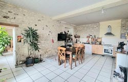 Cozes, Poitou-Charentes 17120